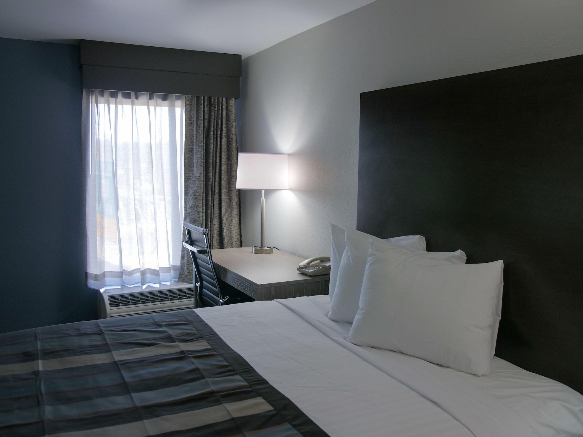 Wingate By Wyndham Louisville Airport Expo Center Extérieur photo