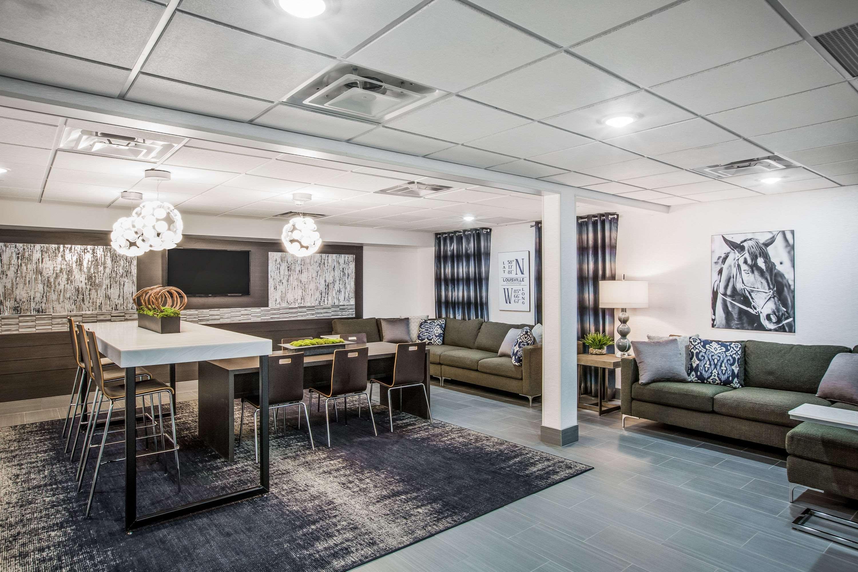 Wingate By Wyndham Louisville Airport Expo Center Extérieur photo