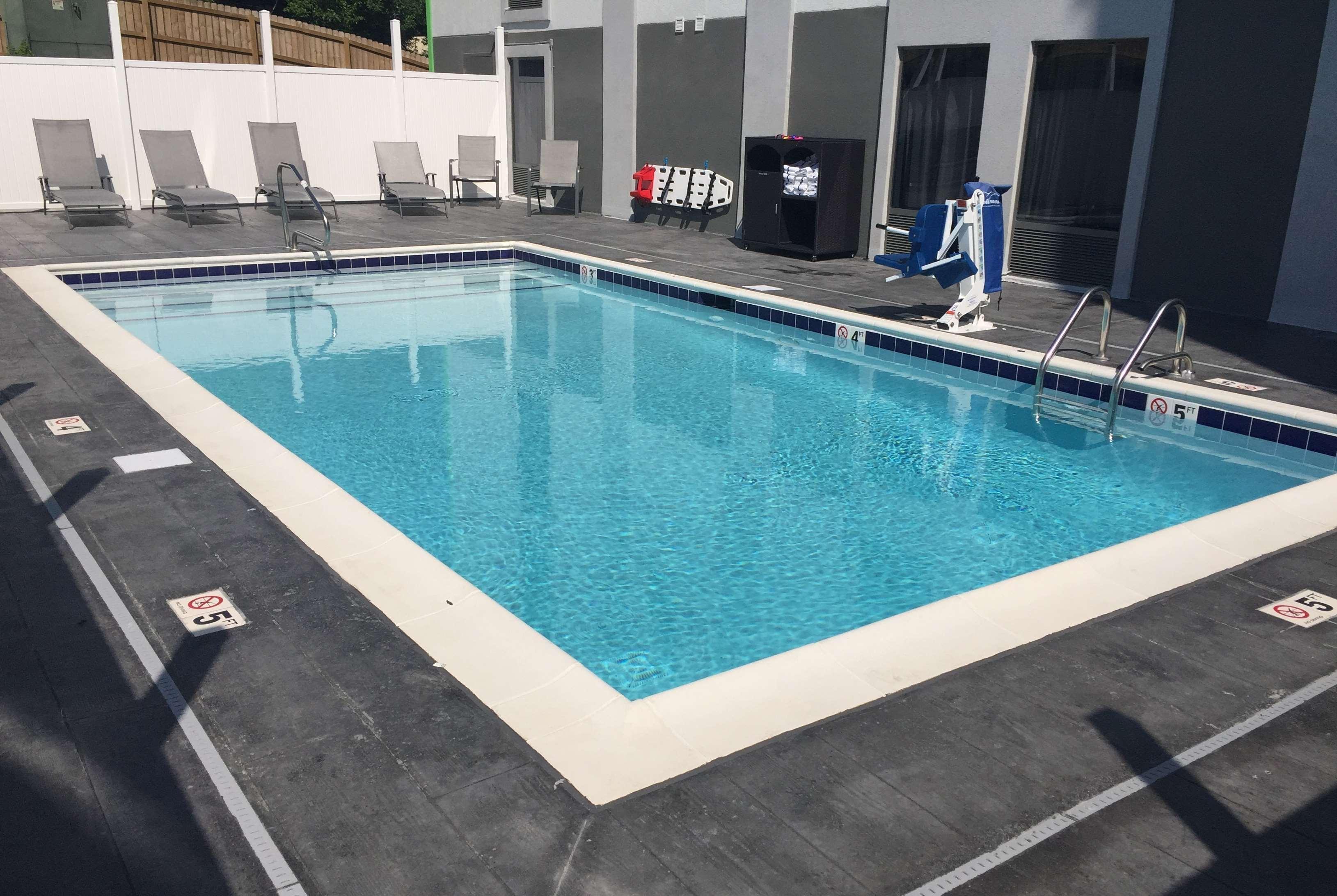 Wingate By Wyndham Louisville Airport Expo Center Extérieur photo