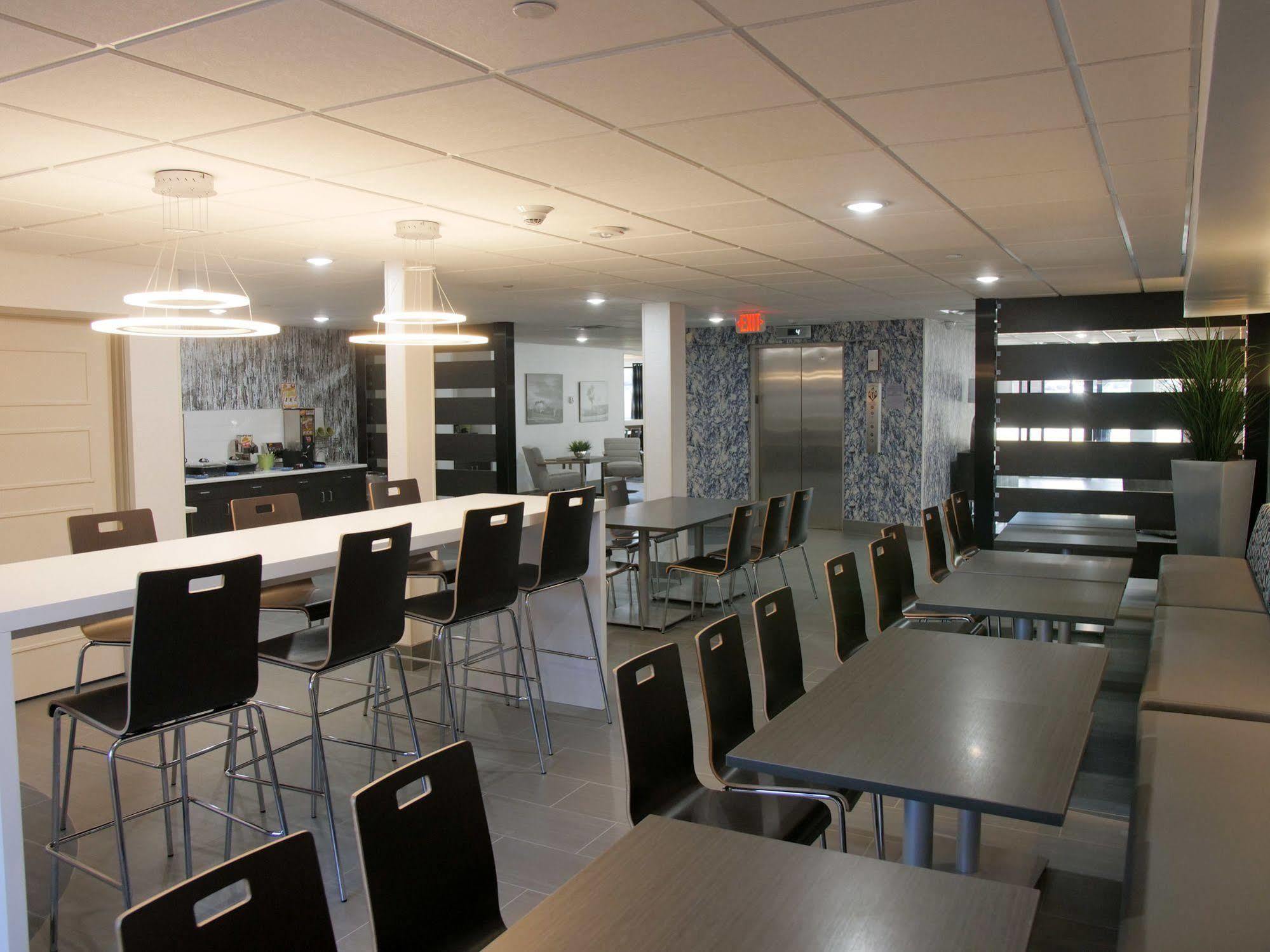 Wingate By Wyndham Louisville Airport Expo Center Extérieur photo